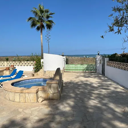 Chalet En La Playa Con Piscina Privada - Holavivienda Inmobiliaria Denia Exterior photo